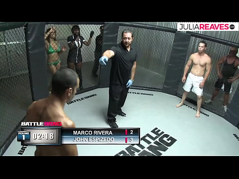 ❤️ Ultimate Fighter akimtosa msichana nambari baada ya pigano ulingoni ❤❌ ﹏